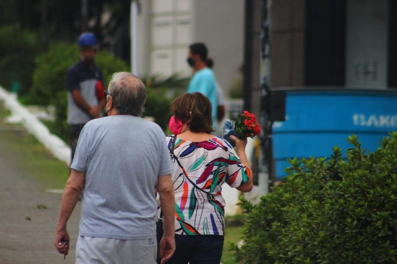 Dia de Finados movimenta cemitérios; veja programação religiosa da Diocese de Criciúma