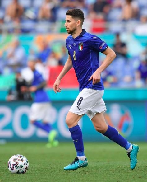 De Imbituba, Jorginho ajuda a Itália a chegar nas quartas de final da Eurocopa 