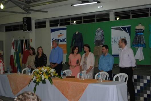 Cocal capacita 60 jovens e adultos em modelagem e auxiliar administrativo