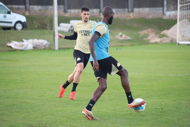 Cinco equipes do Sul catarinense jogam neste fim de semana
