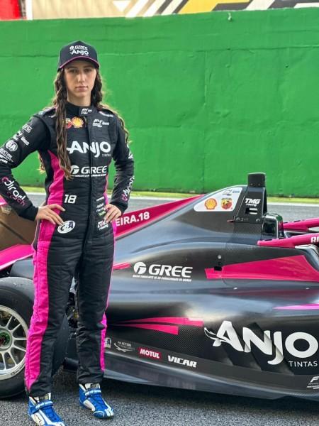Rafaela Ferreira avalia estreia na Fórmula 4 Brasil