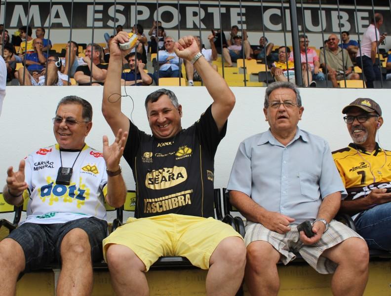 Com resultado de 3 a 1 para o Criciúma, torcedores esbanjaram sorrisos no Majestoso