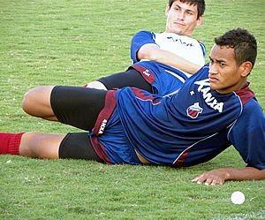 Zagueiro do SP perto do Criciúma
