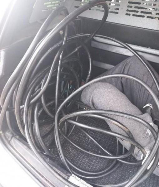 Homem é preso em flagrante por furto de cabos em Sombrio