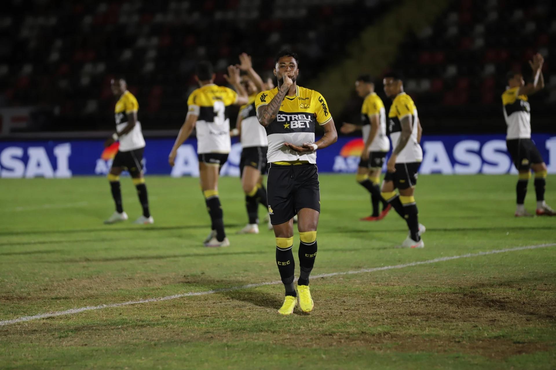 Veja os gols e as fotos da vitória do Criciúma contra o Botafogo