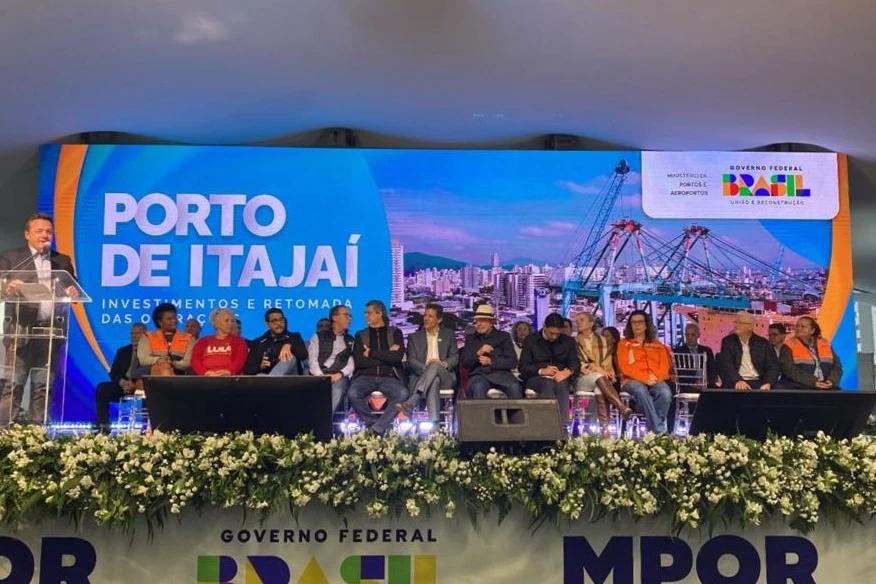 Porto de Itajaí: governo federal anuncia investimentos em cerimônia de retomada das operações