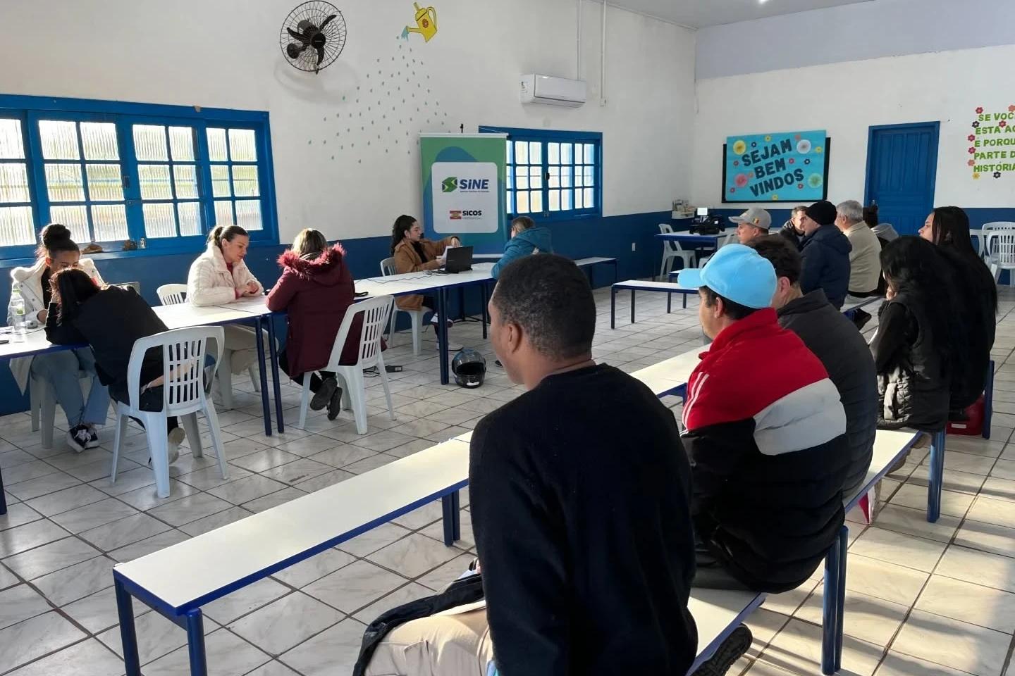 Balneário Arroio do Silva recebe o Sine móvel