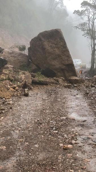Forte chuva provoca deslizamento na Serra da Rocinha e BR-285 está interditada