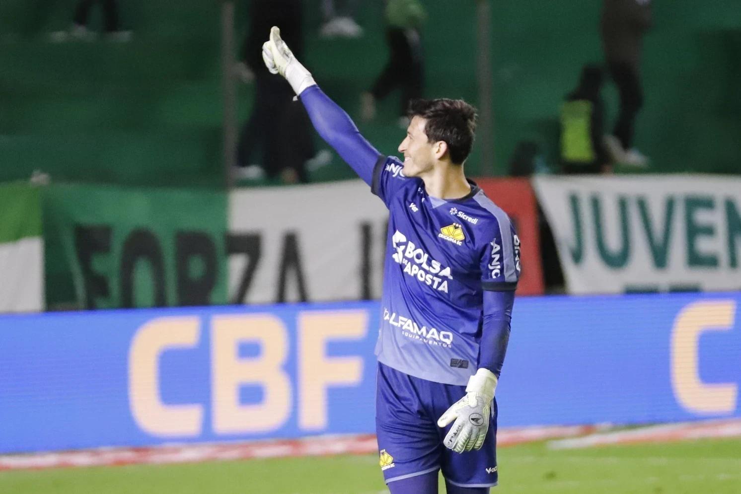 Pelo terceiro dia consecutivo, Airton é ausência em treino do Tigre