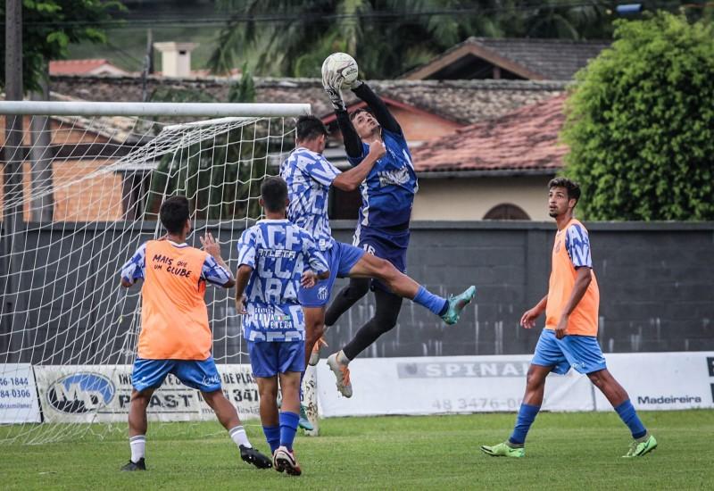 Caravaggio enfrenta o Guarani pelo Catarinense Sub-20