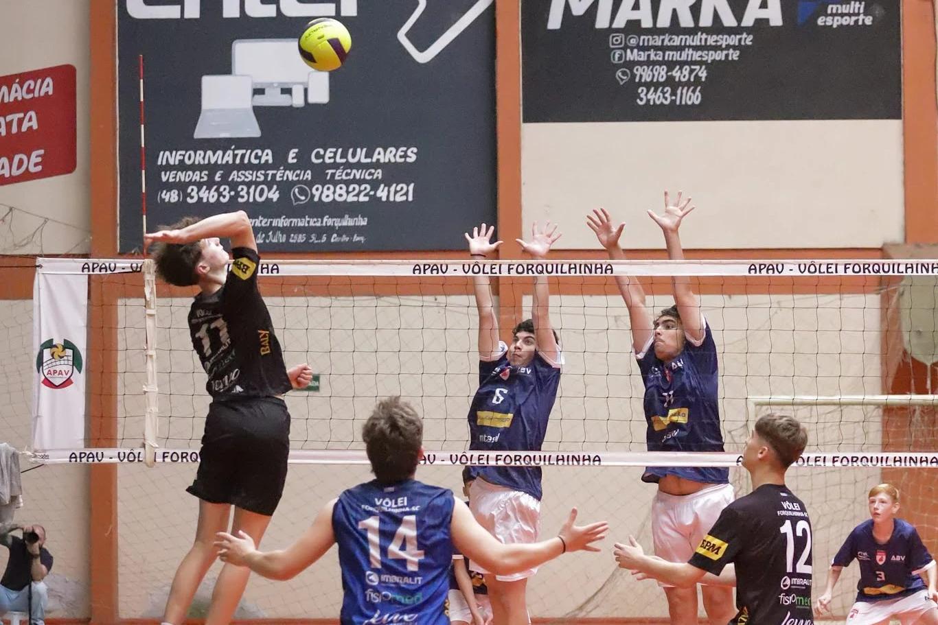 Vôlei masculino de Forquilhinha é vice-campeão da Série Prata do Estadual
