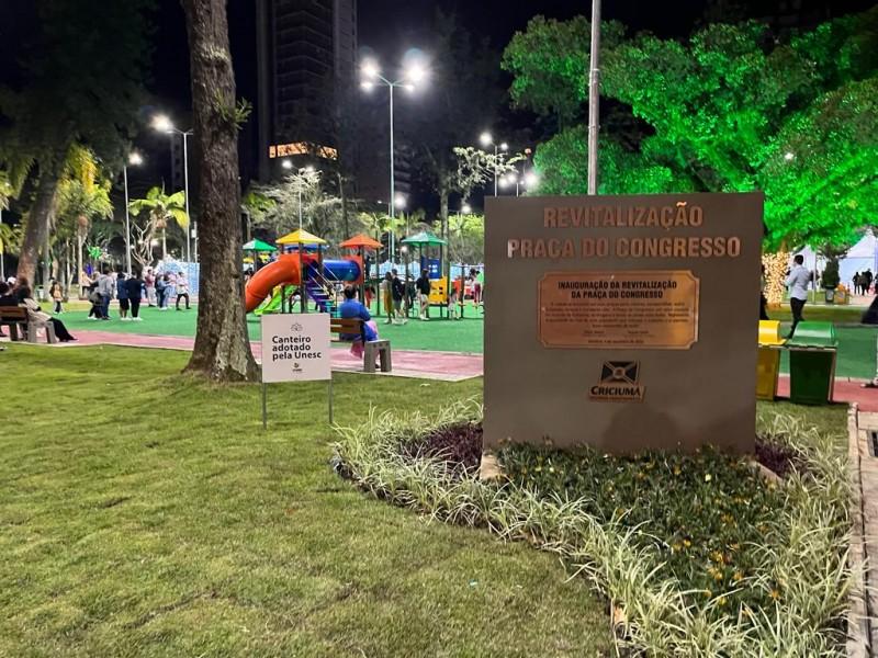Criciúma encerra os 98 anos de emancipação com entrega da revitalização da Praça do Congresso