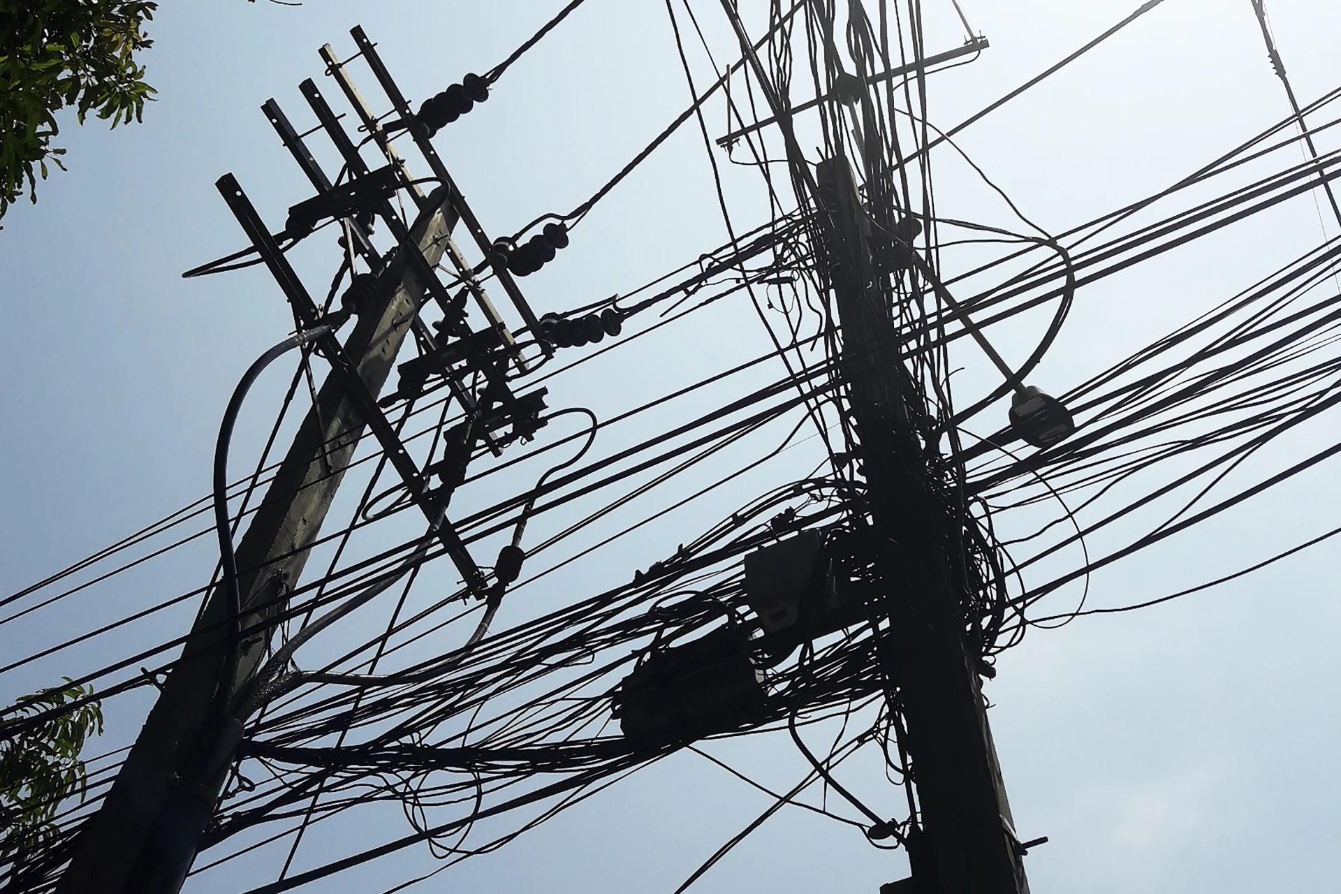 Operação Limpa Fios altera trânsito na área central de Criciúma