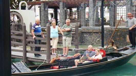 Grupo de turistas uruguaios visita Nova Veneza