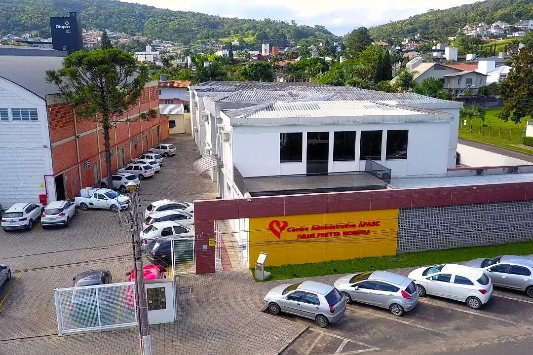 Afasc emite nota após protesto de mães sobre exonerações de professoras
