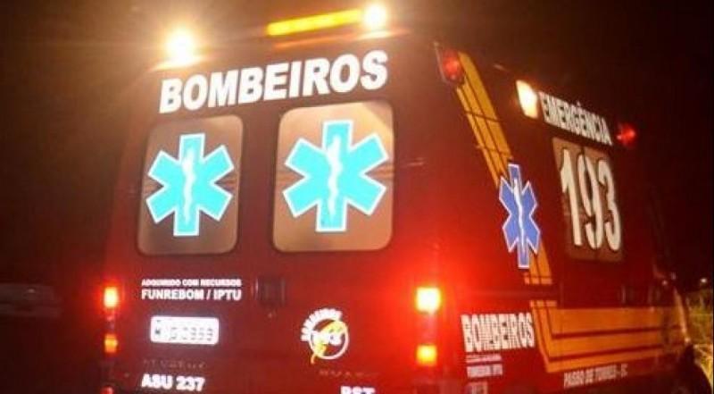 Acidente de carro deixa homem ferido em Laguna