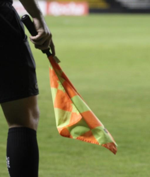 Arbitragem do duelo entre Hercílio Luz e Criciúma é definida pela FCF  