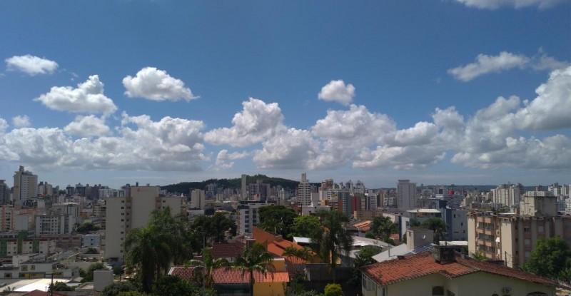 Predomínio do sol e temperaturas máximas próximas dos 30ºC marcarão fim de semana de Natal