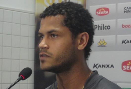  Elton aponta forte marcação e velocidade como armas para vencer o Corinthians