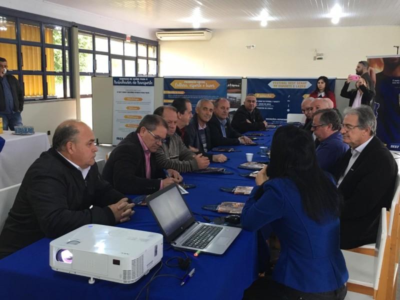 Vereadores discutem melhorias na região do Porto Seco