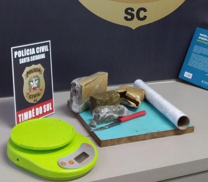 Polícia apreende mais de 700 gramas de maconha em Timbé do Sul 