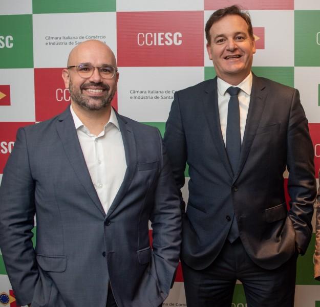 Comitiva catarinense participa de encontro mundial de câmaras italianas