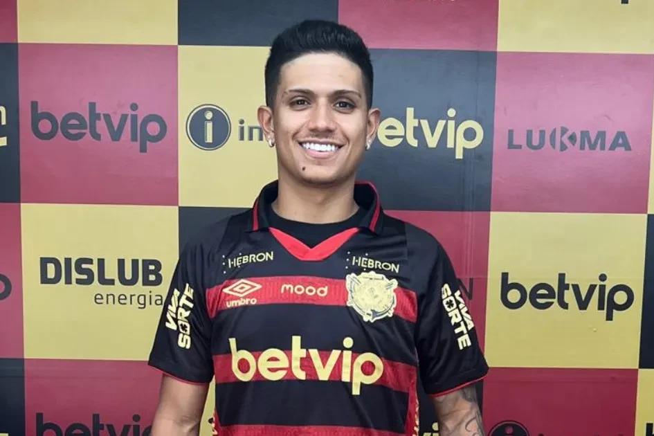 Ítalo Rodrigues confirma negociação com atacante do Sport