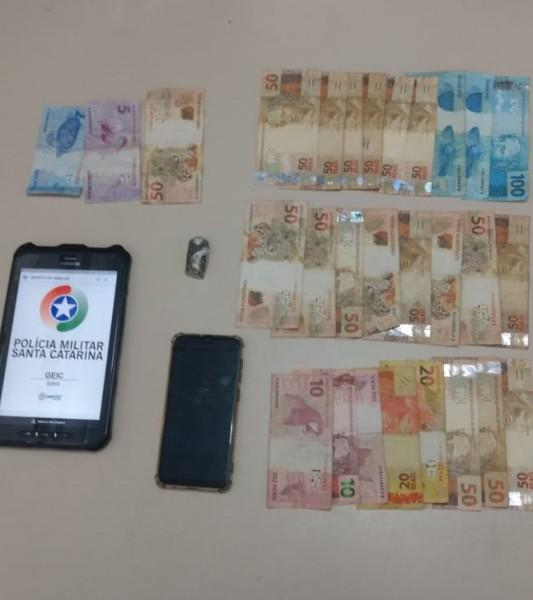  Dupla é detida por tráfico de drogas em Balneário Rincão 