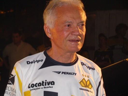 O homem forte de Angeloni no futebol
