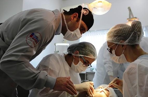 Saiba se você deve ou não extrair o dente do siso