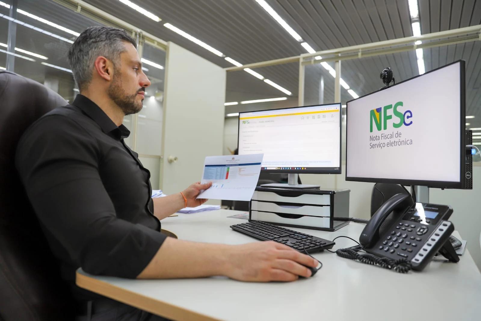 Criciúma adota sistema nacional de emissão de notas fiscais eletrônicas de serviço