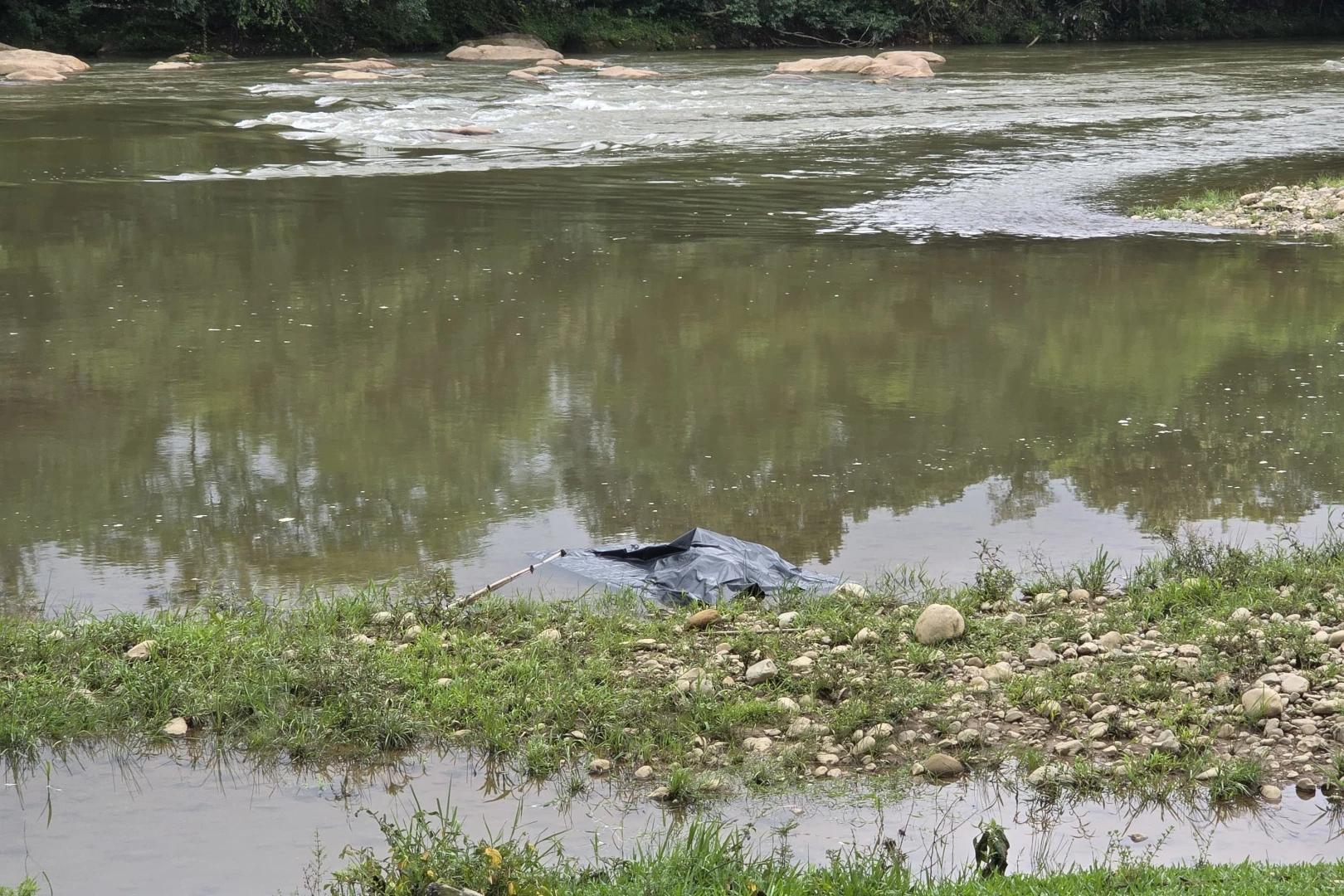 Corpo é encontrado boiando no rio Tubarão em Orleans