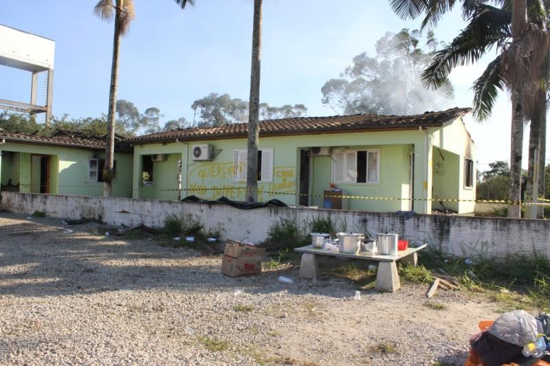 Novo incêndio é registrado e trabalhadores continuam sem salários