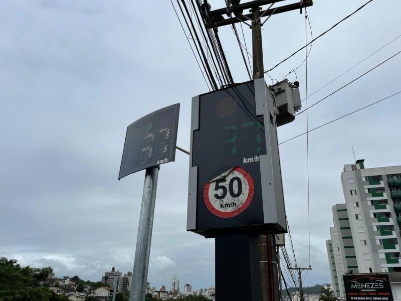 Vereador questiona transparência na utilização de recursos de multas de trânsito em Criciúma 