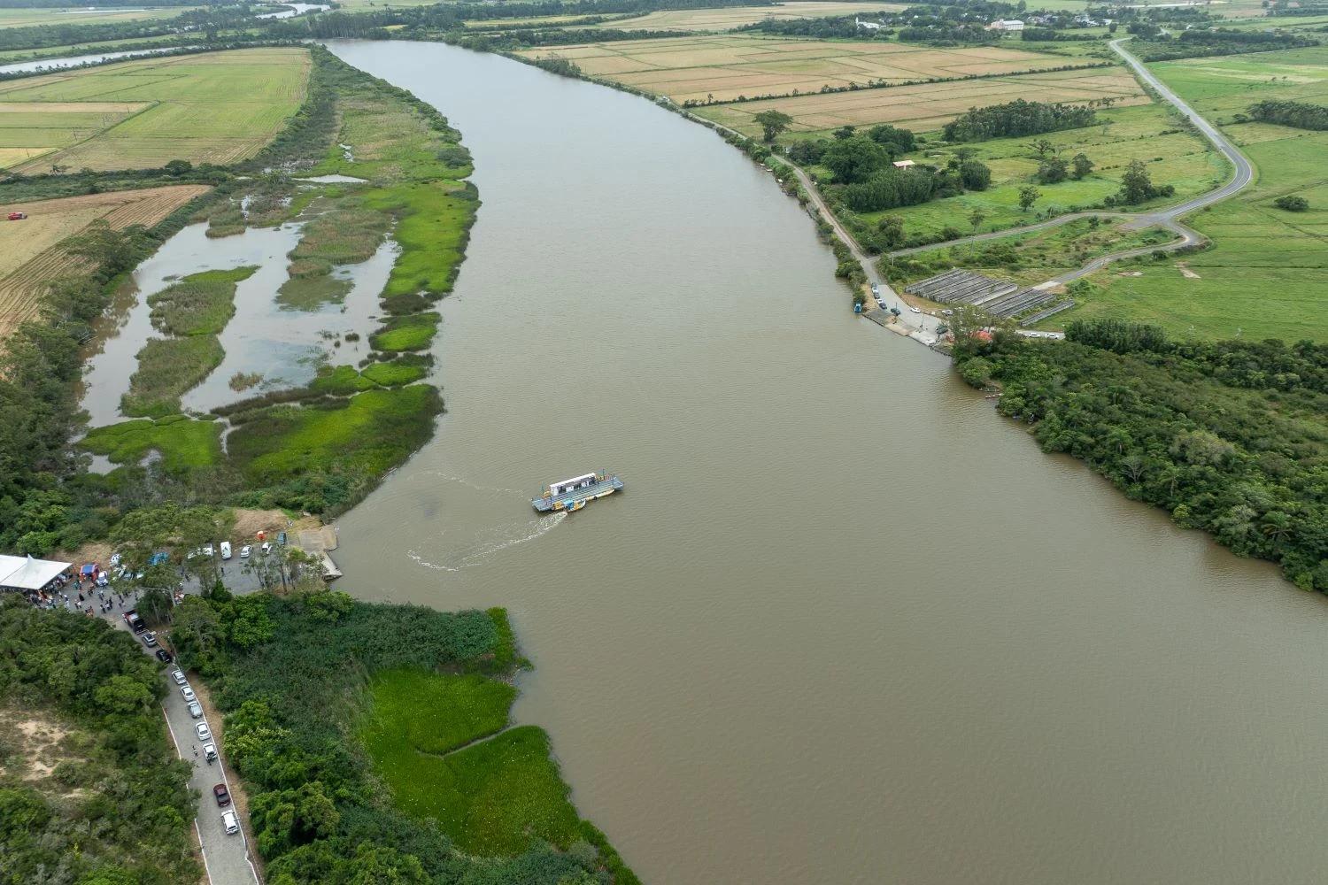 Em Araranguá, governador autoriza construção da Ponte de Ilhas e ciclovia até Balneário Arroio do Silva
