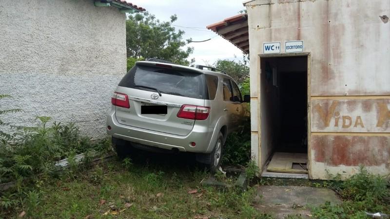 Polícia recupera Toyota Hilux