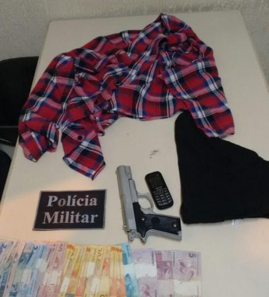 PMs apanham bandido que atacou farmácias