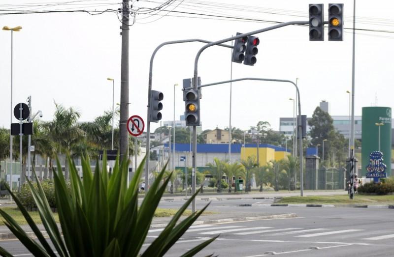 Ações de conscientização sobre o Maio Amarelo na Nereu Ramos