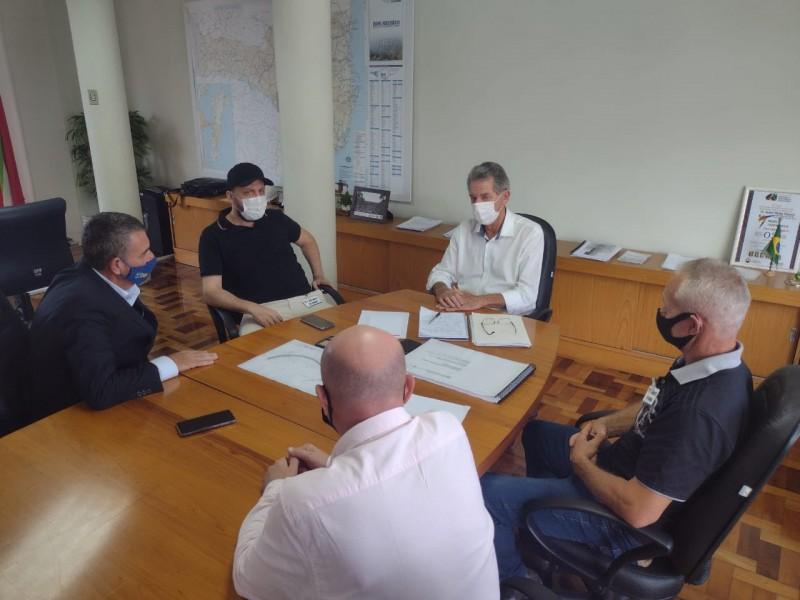 Estadualização da rodovia do Imigrante é discutida com secretário de Estado da Infraestrutura