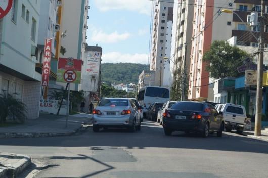 Trânsito fica parado por causa de eventos no Centro de Criciúma