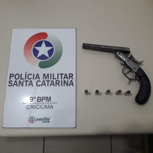 Polícia Militar apreende veículo e arma de fogo em Criciúma