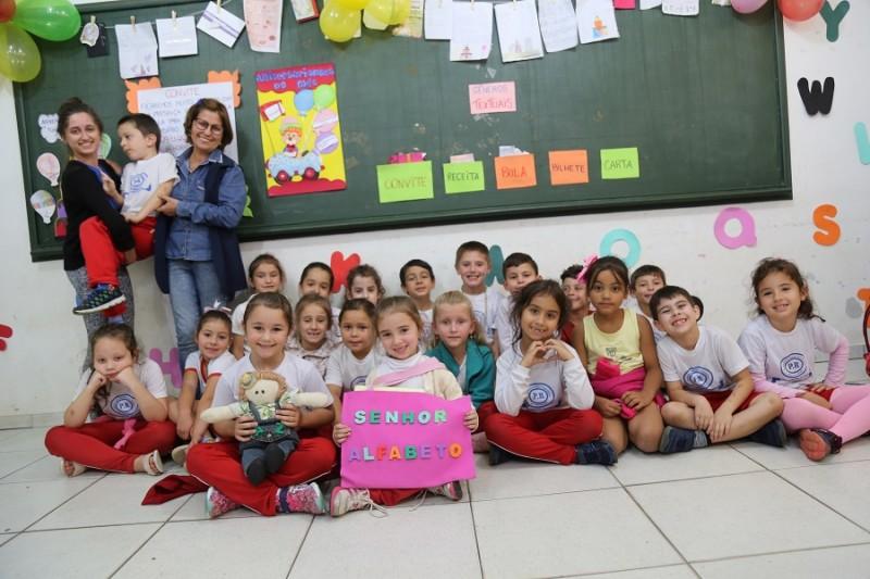 34 professores serão premiados no Caneta de Ouro
