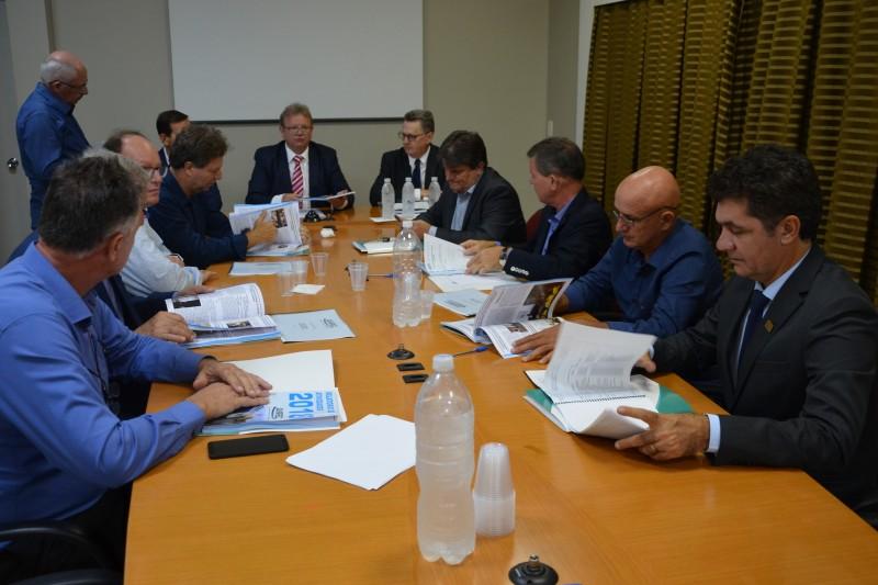 Amrec recebe deputados para debater prioridades para a região Sul 