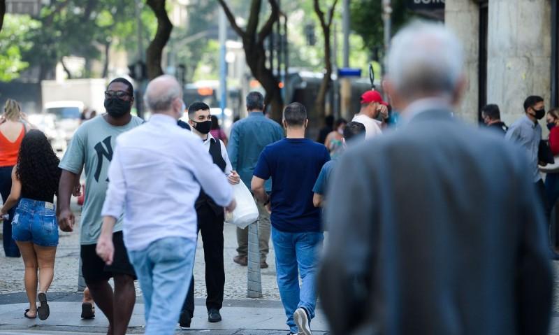 Covid-19: Brasil soma 541,2 mil mortes e 19,3 milhões de casos