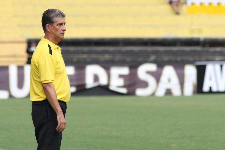 “Daqui a pouco a equipe engrena”, garante Ricardo Drubscky