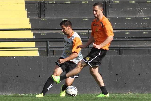 Dal Pozzo mantém esquema com três atacantes para enfrentar o Atlético Paranaense