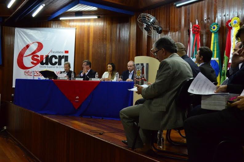 Câmara realiza sessão itinerária na Esucri