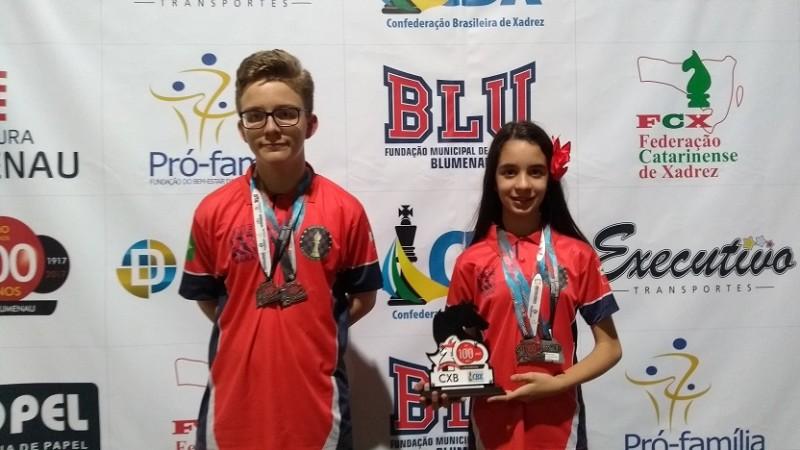 Içarense é campeã brasileira de xadrez em Blumenau
