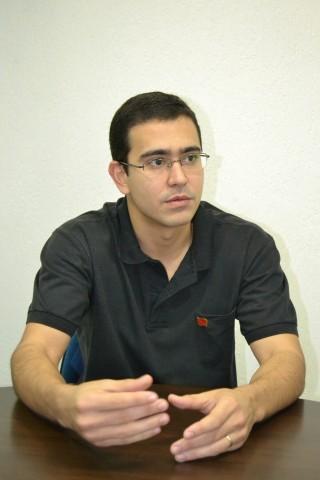 Fim da corrupção e um governo para os trabalhadores são as propostas de Rodrigo Maciel 