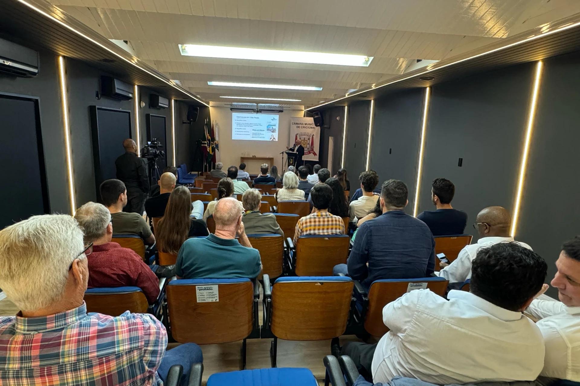 Criciúma discute projeto de Retrofit e modernização do Centro em audiência pública